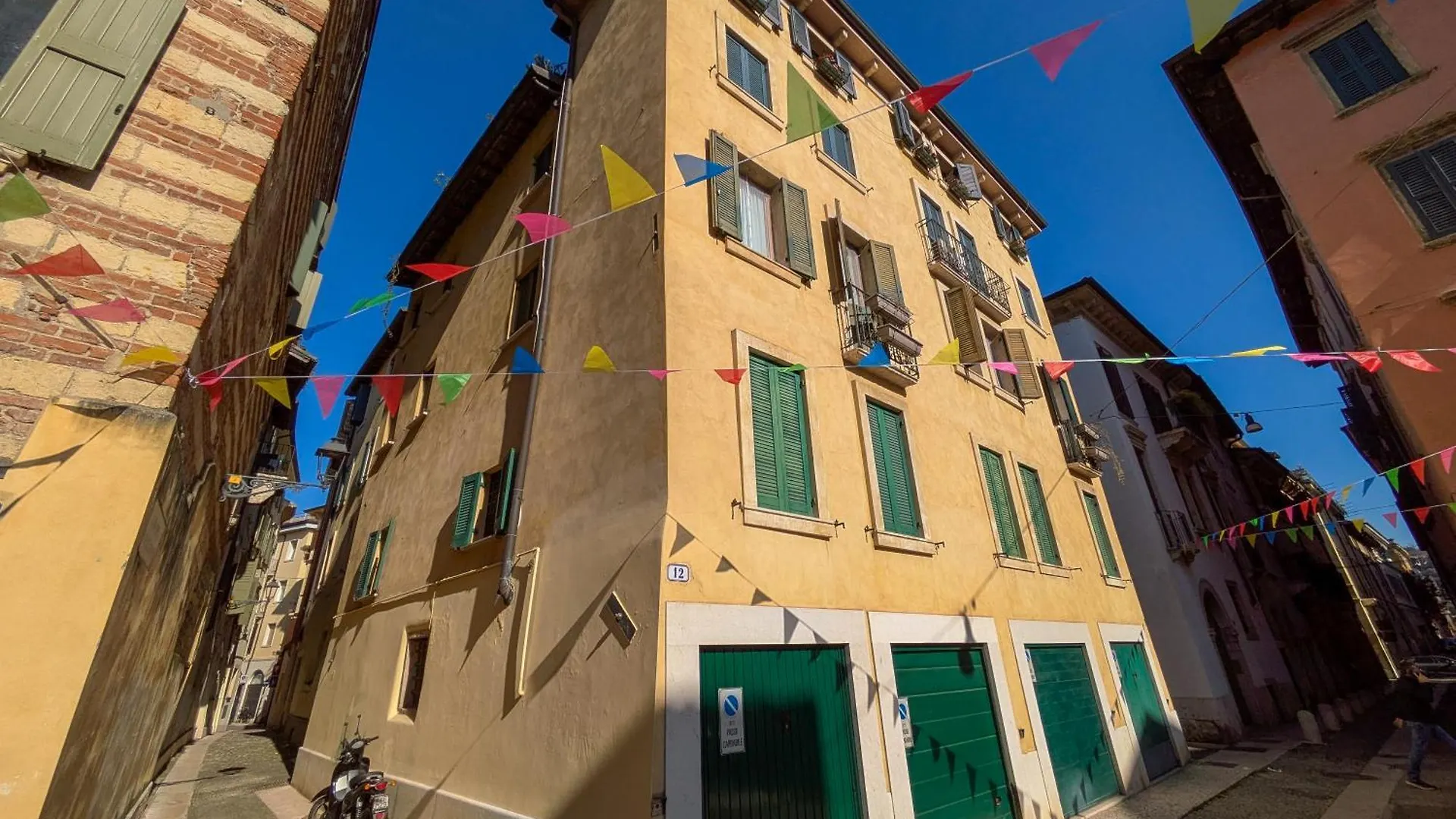 Cello Suite Verona Italien
