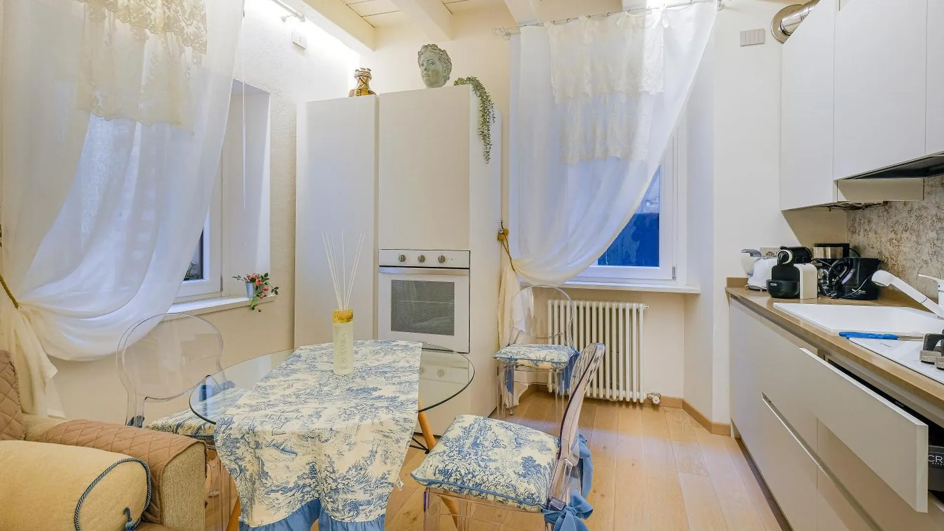 Cello Suite Verona Apartment